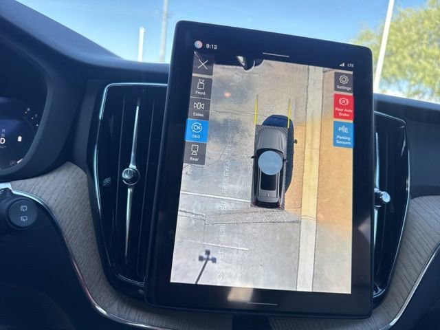 New 2026 Volvo XC60 B5 Plus w/ Climate Package image 32