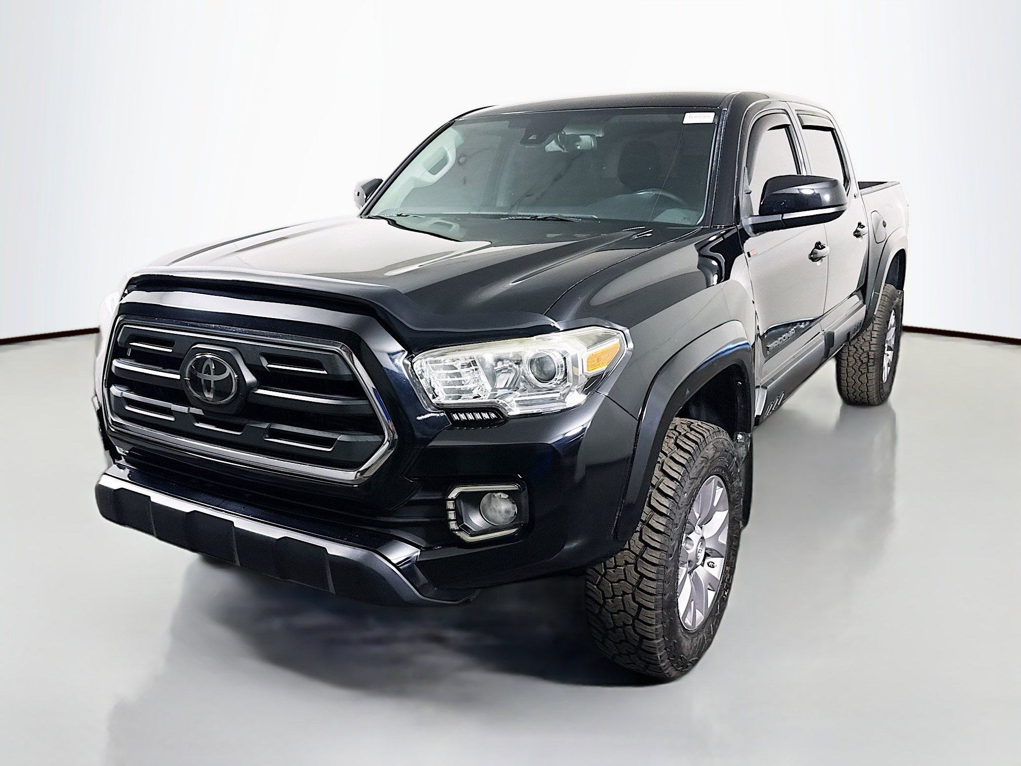 Used 2019 Toyota Tacoma SR5 image 4