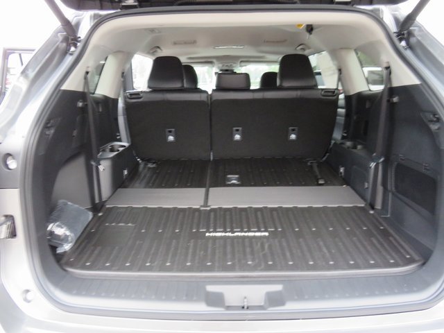 New 2026 Toyota Highlander XLE image 20