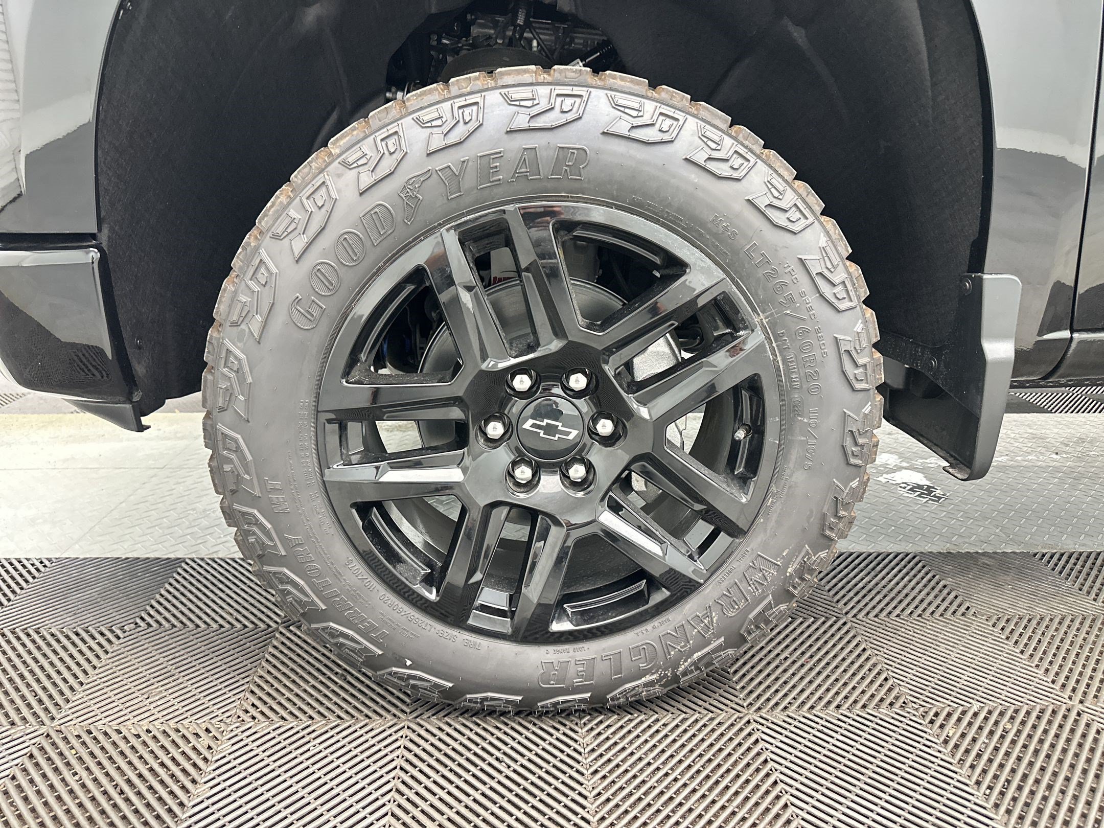 New 2026 Chevrolet Silverado 1500 Custom Trail Boss w/ LPO, Dark Essentials Package AWD/4WD image 11
