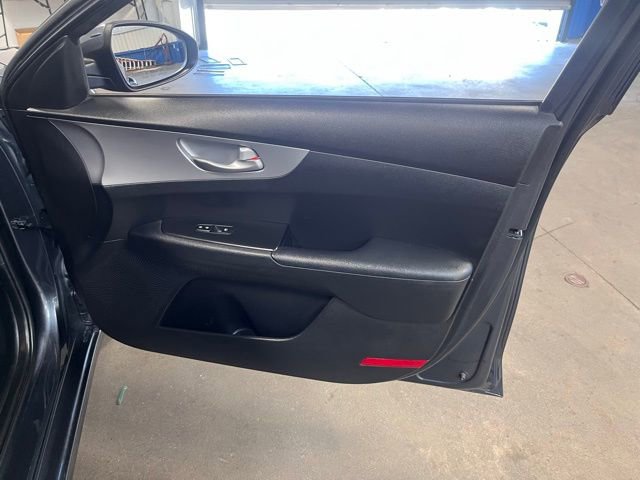 Used 2023 Kia Forte LXS w/ LXS Technology Package image 12