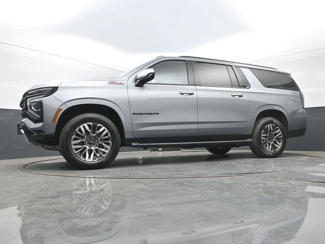Used 2025 Chevrolet Suburban Z71 AWD/4WD image 42