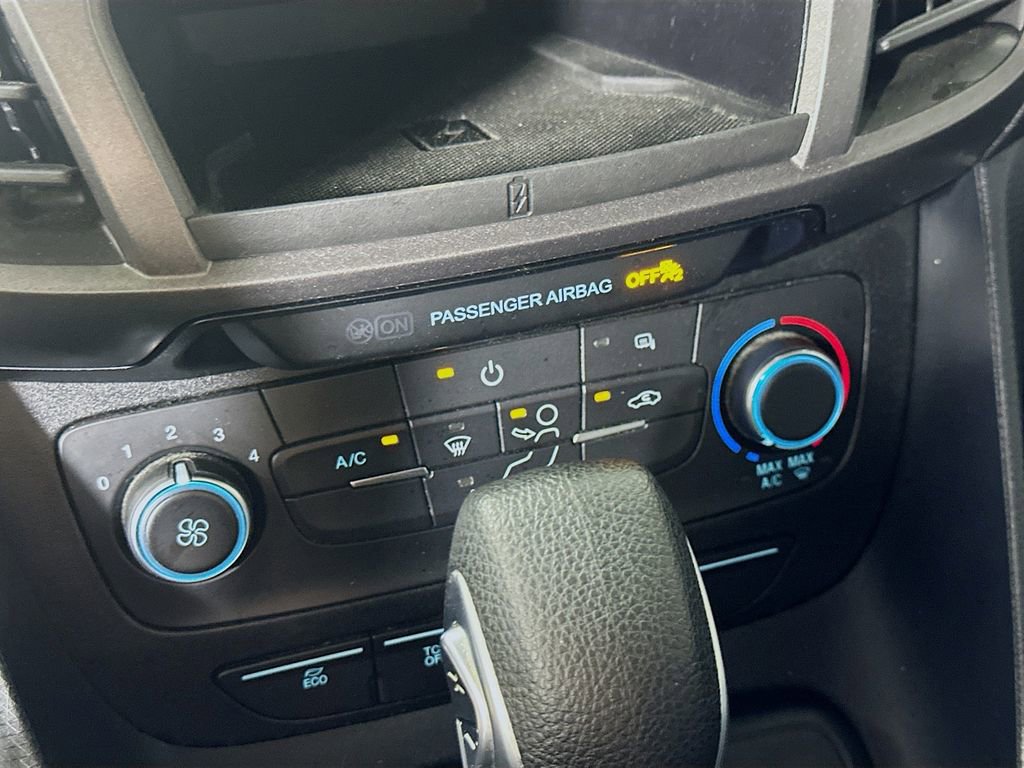 Used 2020 Ford Transit Connect XLT image 26
