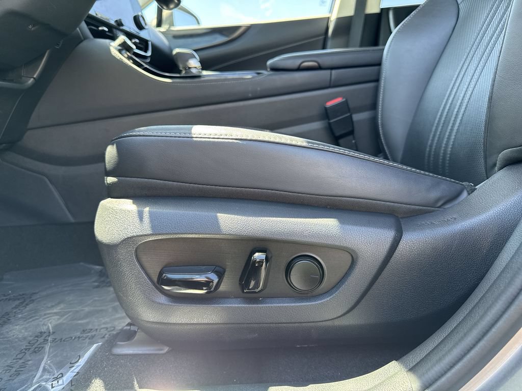 Used 2023 Lexus NX 250 FWD image 14