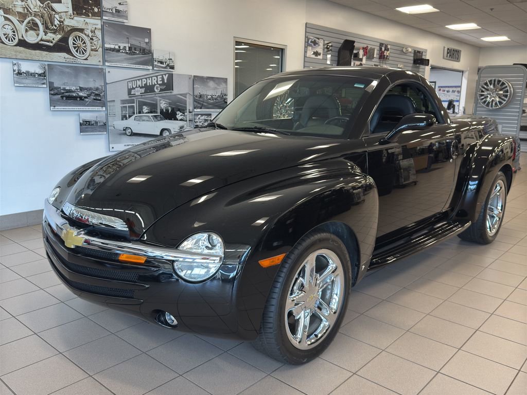 Used 2006 Chevrolet SSR w/ Preferred Equipment Group image 23