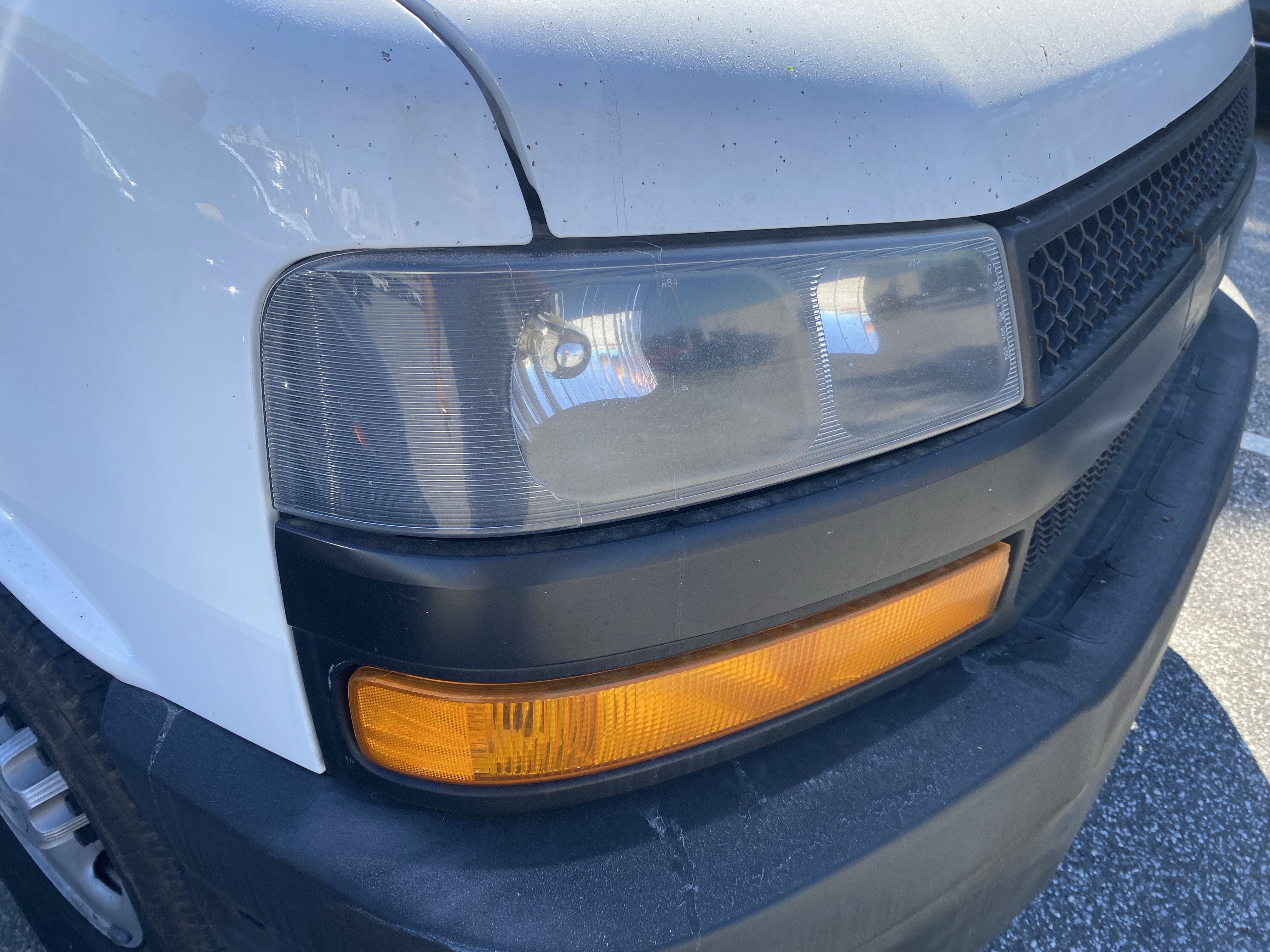Used 2019 Chevrolet Express 2500 RWD image 6