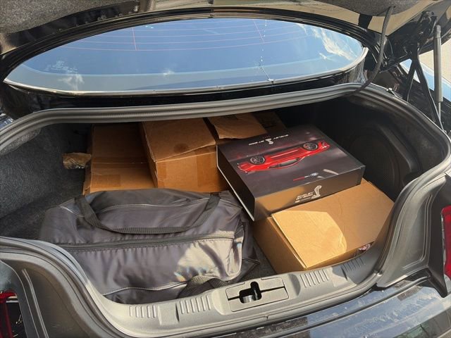 Used 2022 Ford Mustang Shelby GT500 w/ Technology Package RWD image 34