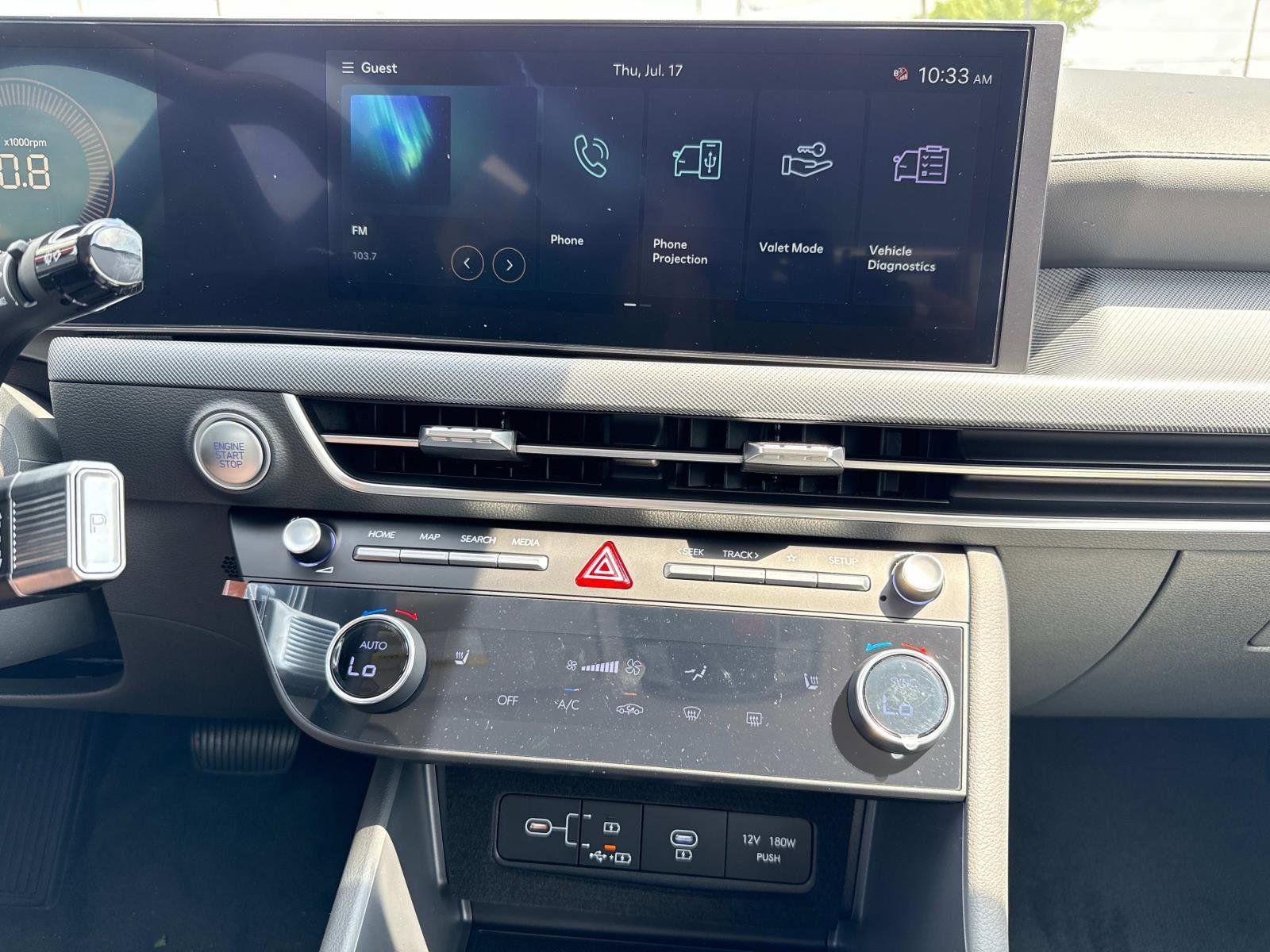 New 2025 Hyundai Sonata SEL image 3