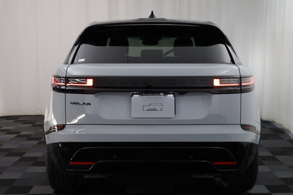 New 2026 Land Rover Range Rover Velar Dynamic SE image 17