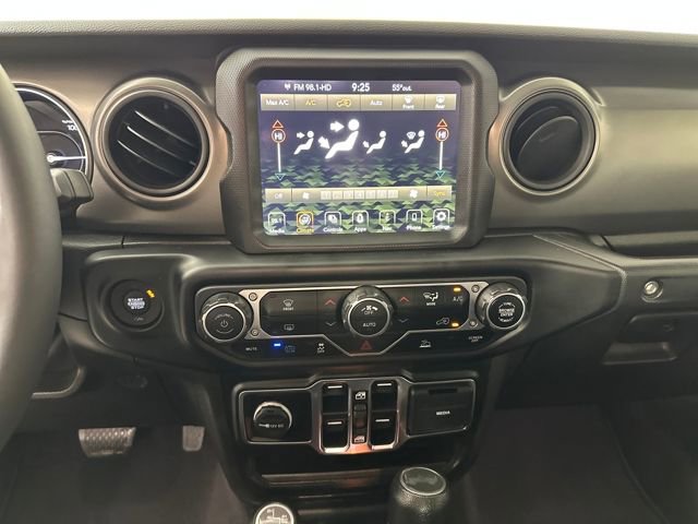 Used 2023 Jeep Wrangler Unlimited w/ 8.4" Radio Group image 21