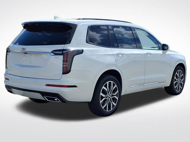 Used 2023 Cadillac XT6 Sport w/ Technology Package AWD/4WD image 6