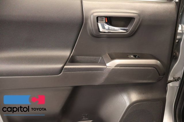 Certified 2023 Toyota Tacoma TRD Off-Road AWD/4WD image 30