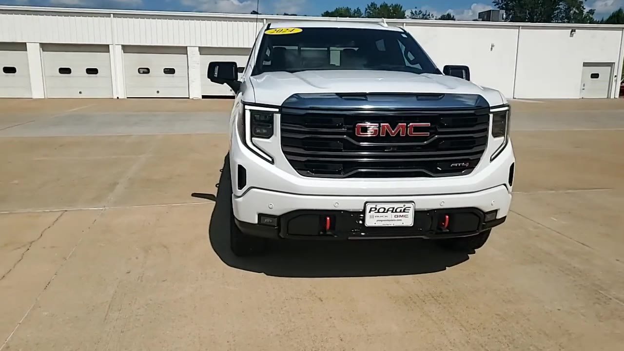 Used 2024 GMC Sierra 1500 AT4 w/ Technology Package AWD/4WD image 3
