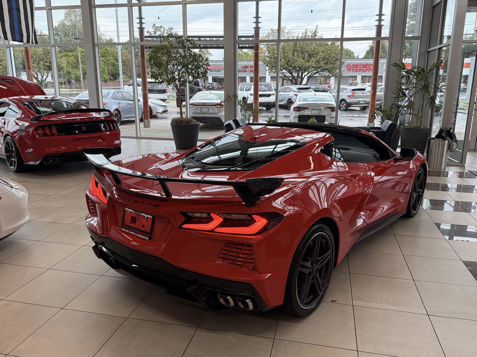 Used 2024 Chevrolet Corvette Stingray Preferred Cpe w/ Z51 Performance Package RWD image 5