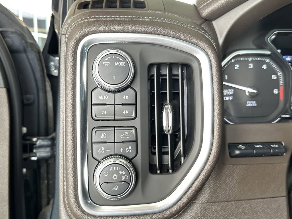 Used 2021 GMC Sierra 1500 Denali w/ Denali Ultimate Package AWD/4WD image 19