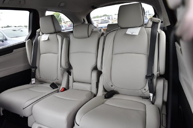 New 2026 Honda Odyssey Touring image 26