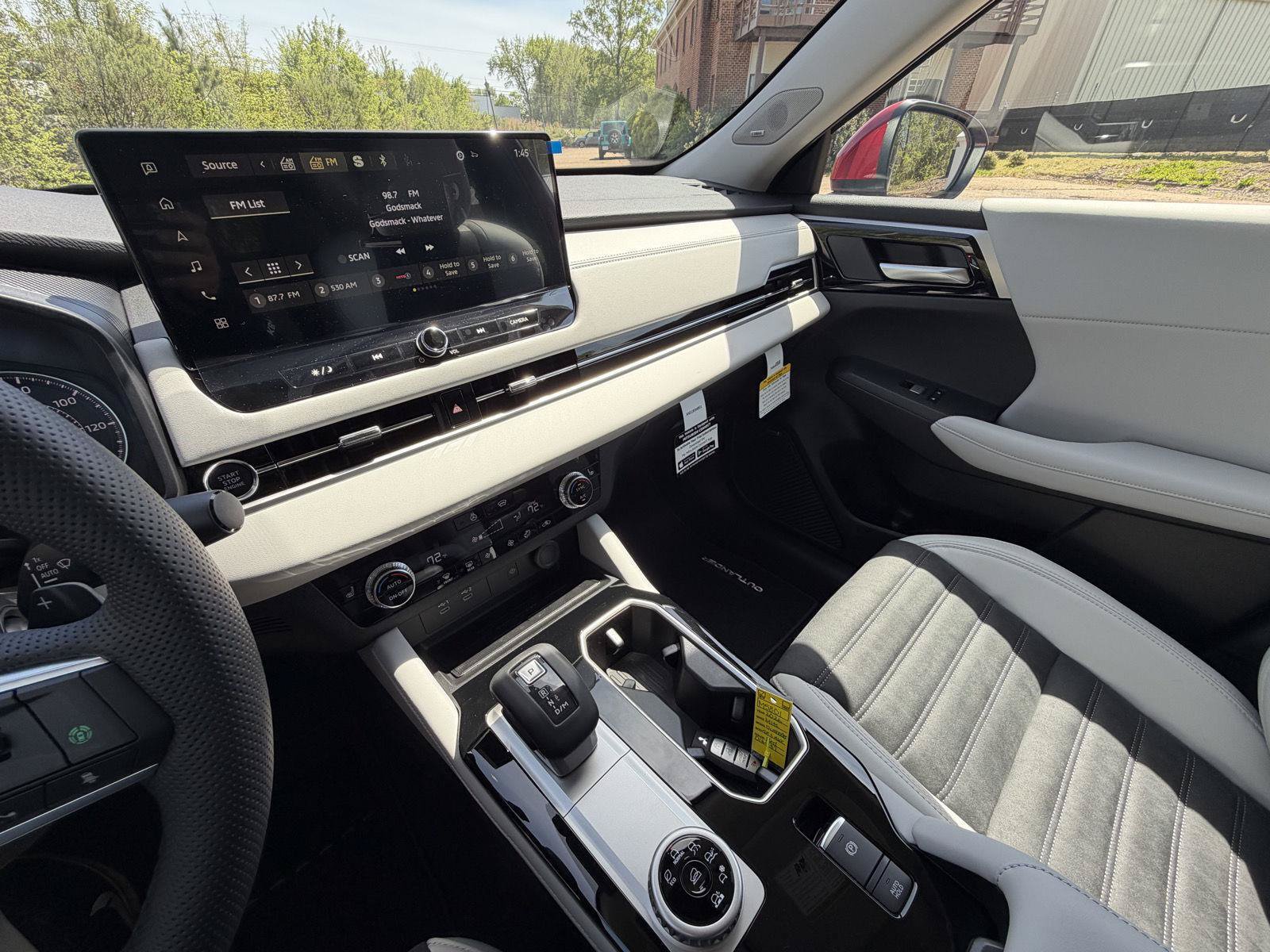 New 2026 Mitsubishi Outlander SE AWD/4WD image 12