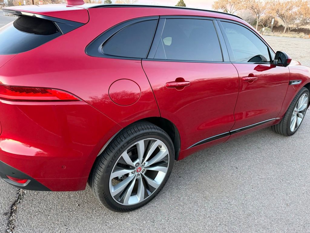 Used 2017 Jaguar F-PACE R-Sport AWD/4WD image 8