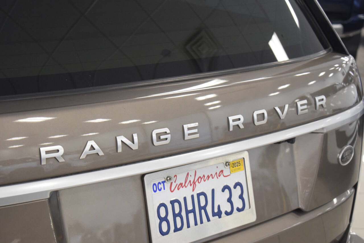 Used 2017 Land Rover Range Rover image 29