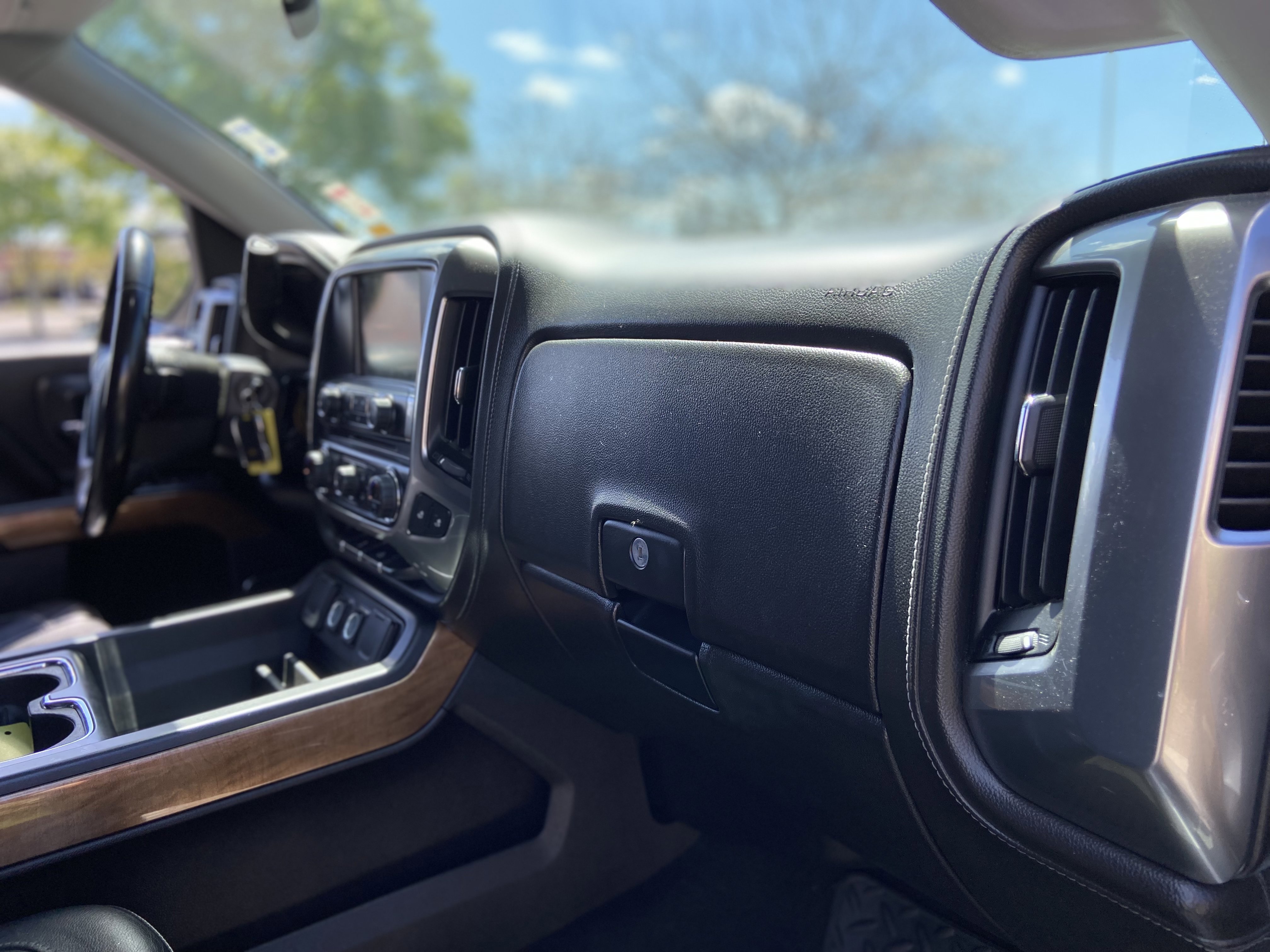 Used 2016 Chevrolet Silverado 1500 LTZ image 53