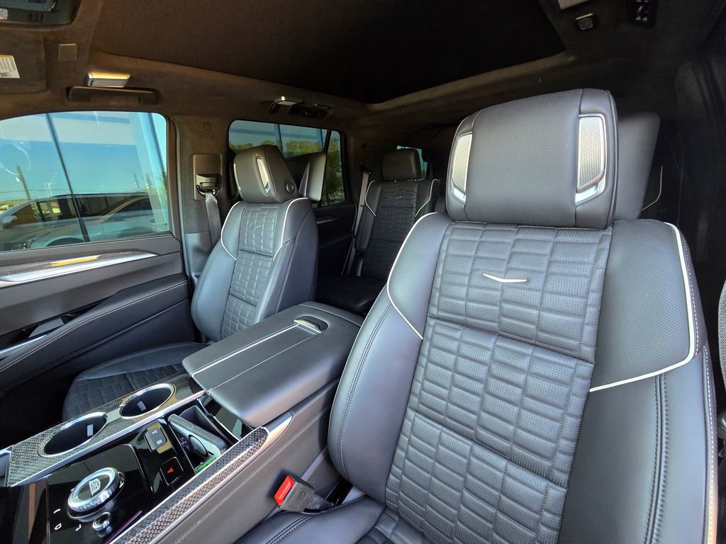 Used 2025 Cadillac Escalade V w/ LPO, Floor Liner Package AWD/4WD image 12