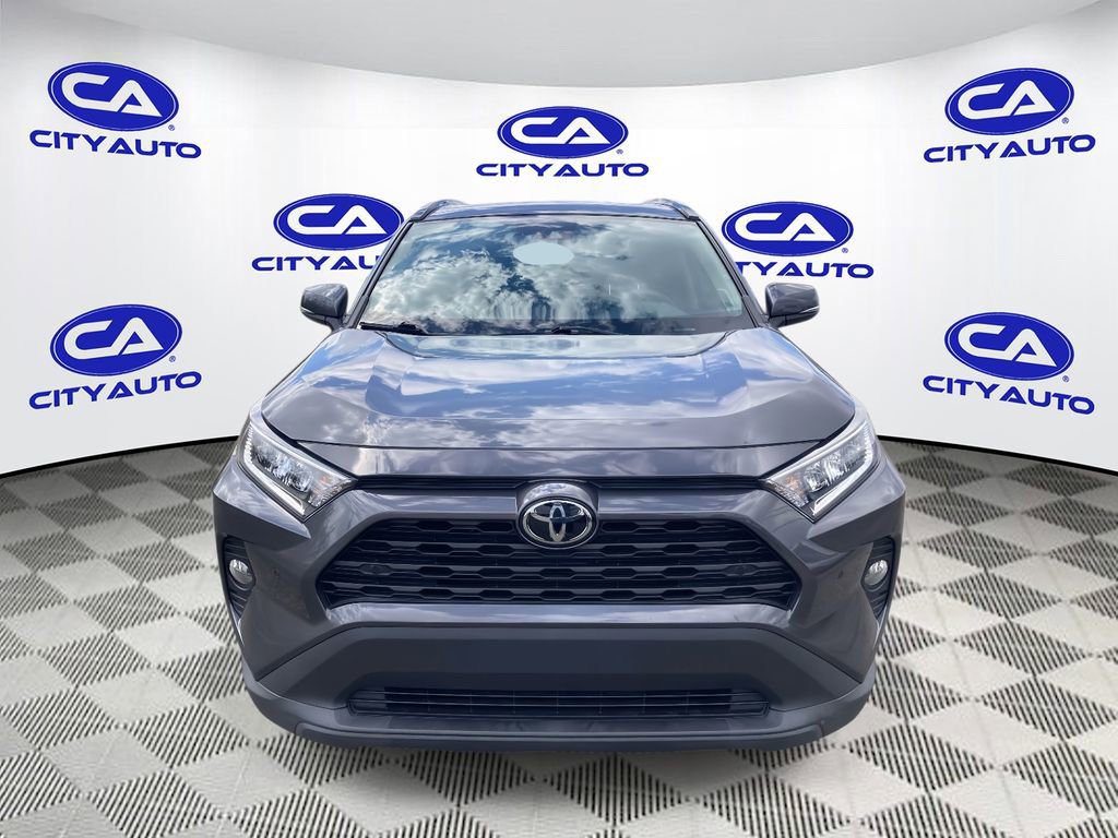 Used 2021 Toyota RAV4 XLE Premium image 8