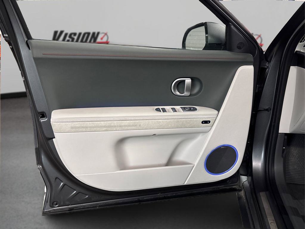 Certified 2023 Hyundai Ioniq 5 Limited w/ Cargo Package image 25