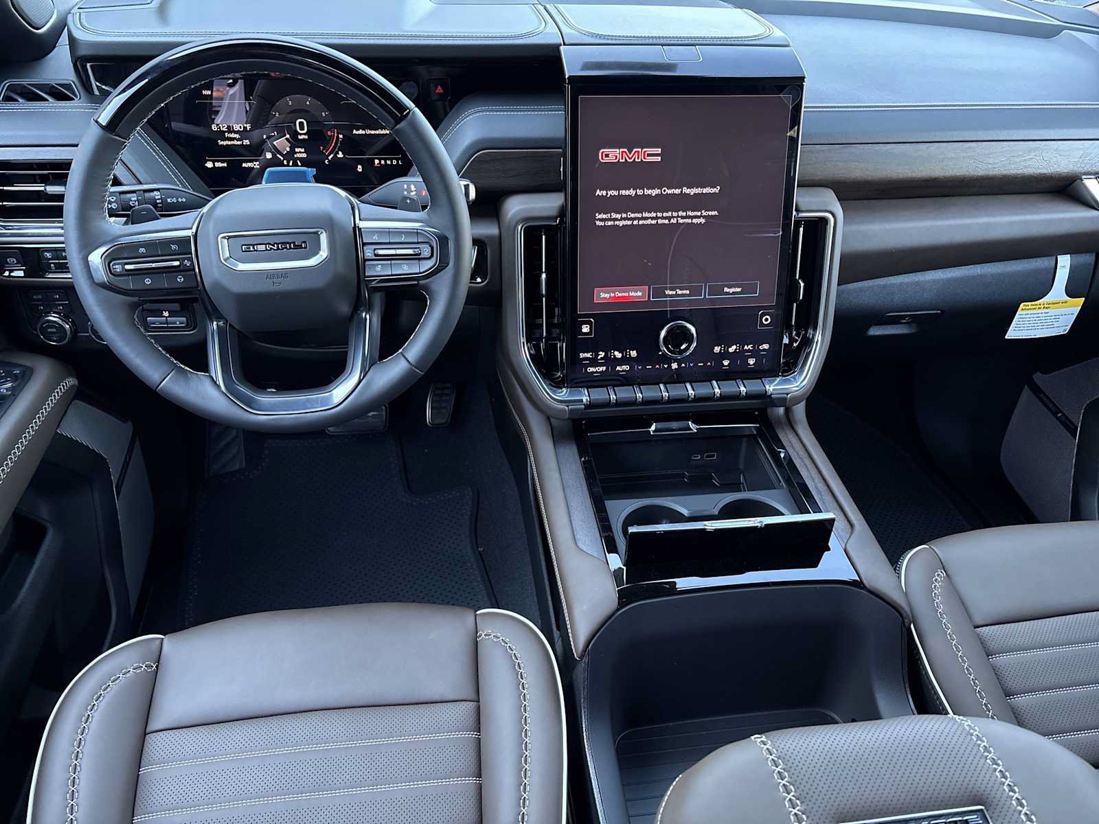 New 2027 GMC Yukon Denali Ultimate AWD/4WD image 2