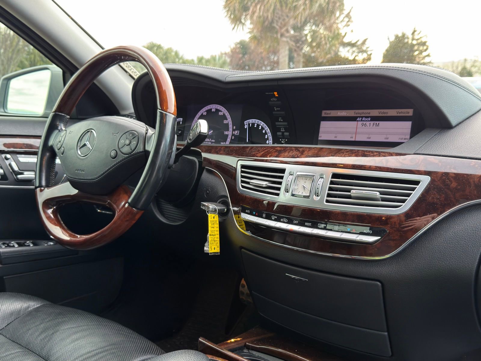 Used 2013 Mercedes-Benz S 550 image 21