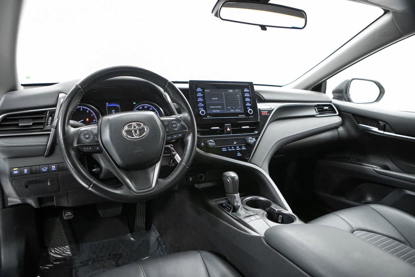 Used 2023 Toyota Camry SE FWD image 13