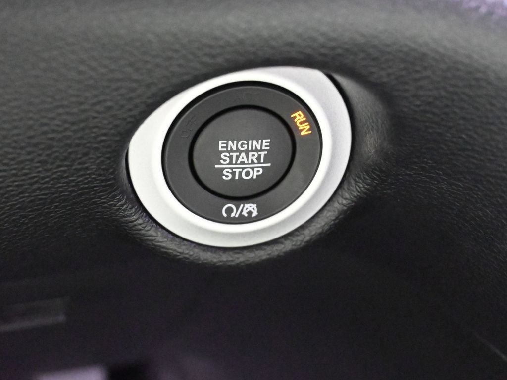 New 2026 Chrysler Voyager LX FWD image 21