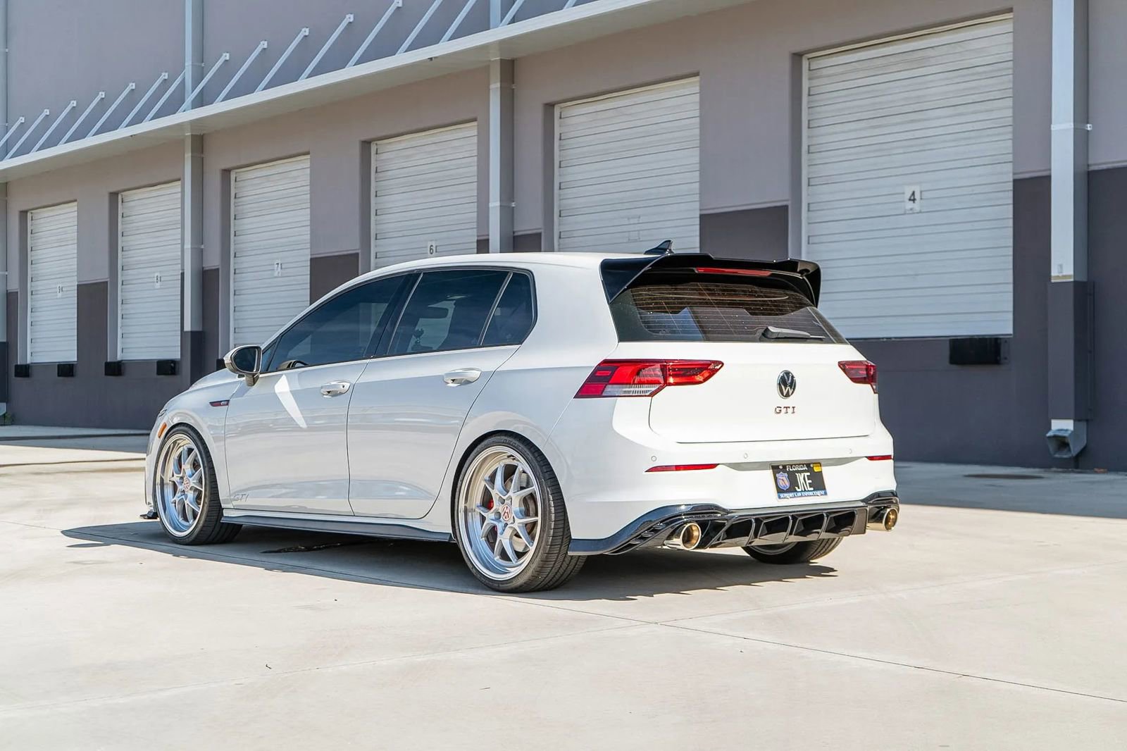 Used 2023 Volkswagen GTI SE w/ SE Leather Package FWD image 8