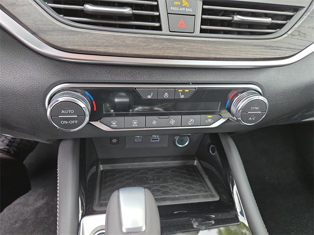 New 2025 Nissan Altima 2.5 SL image 29