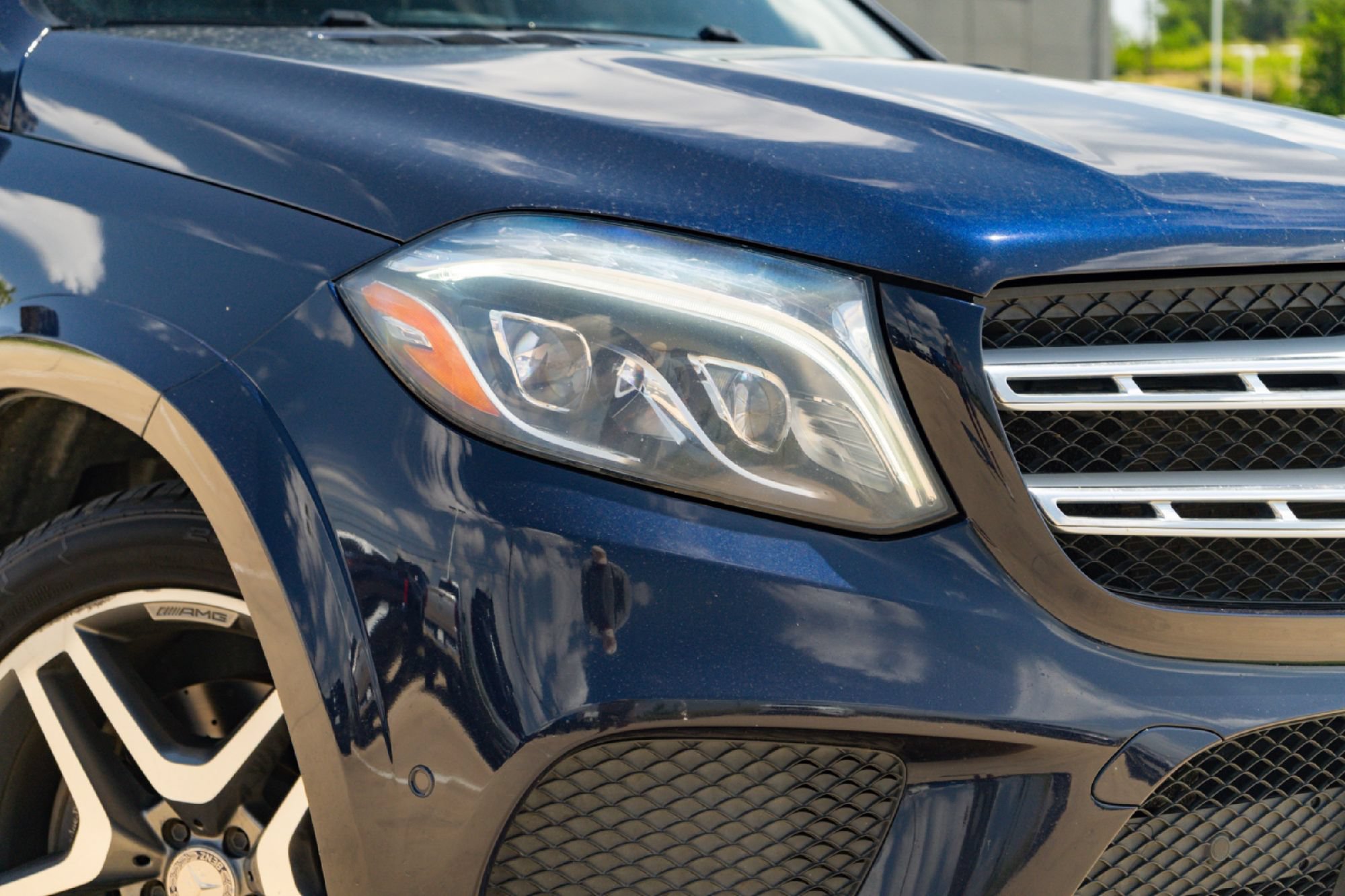 Used 2017 Mercedes-Benz GLS 550 4MATIC image 3