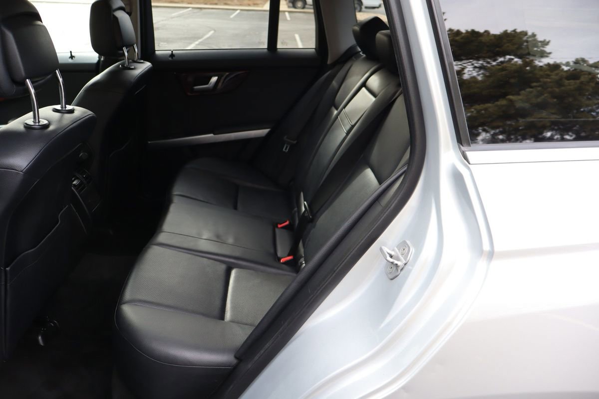 Used 2012 Mercedes-Benz GLK 350 4MATIC image 19