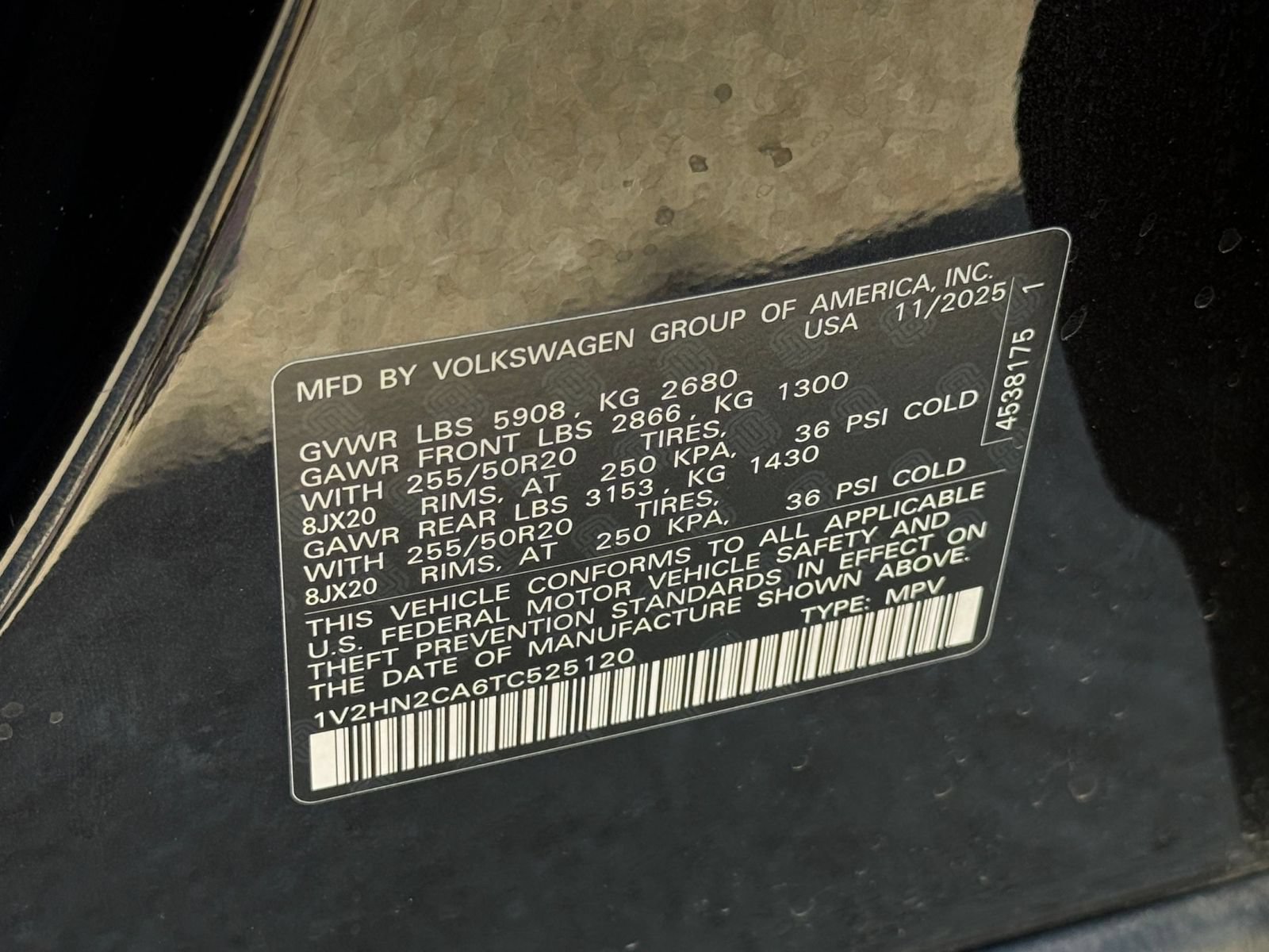Used 2026 Volkswagen Atlas SE AWD/4WD image 32