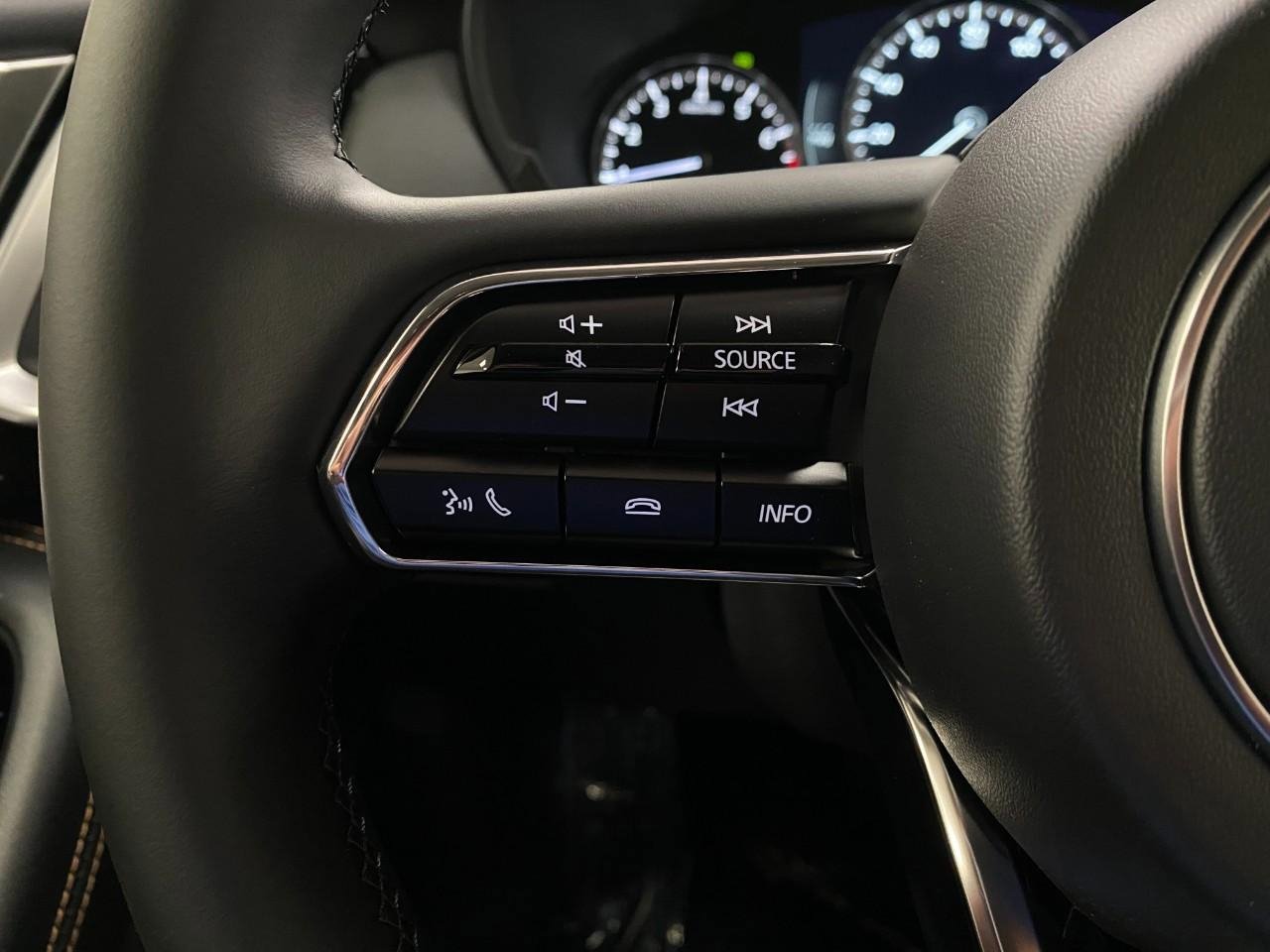 New 2025 MAZDA CX-90 3.3 Turbo w/ Preferred Package image 16