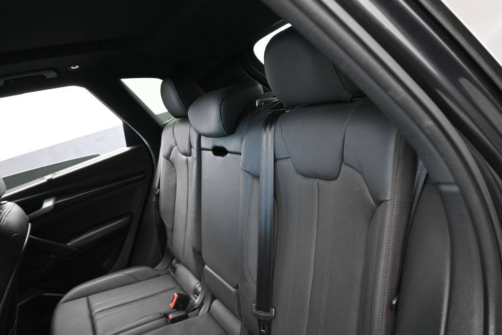 Used 2018 Audi SQ5 Prestige AWD/4WD image 38
