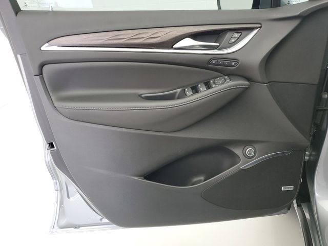 Used 2023 Buick Enclave Avenir w/ Avenir Technology Package image 23