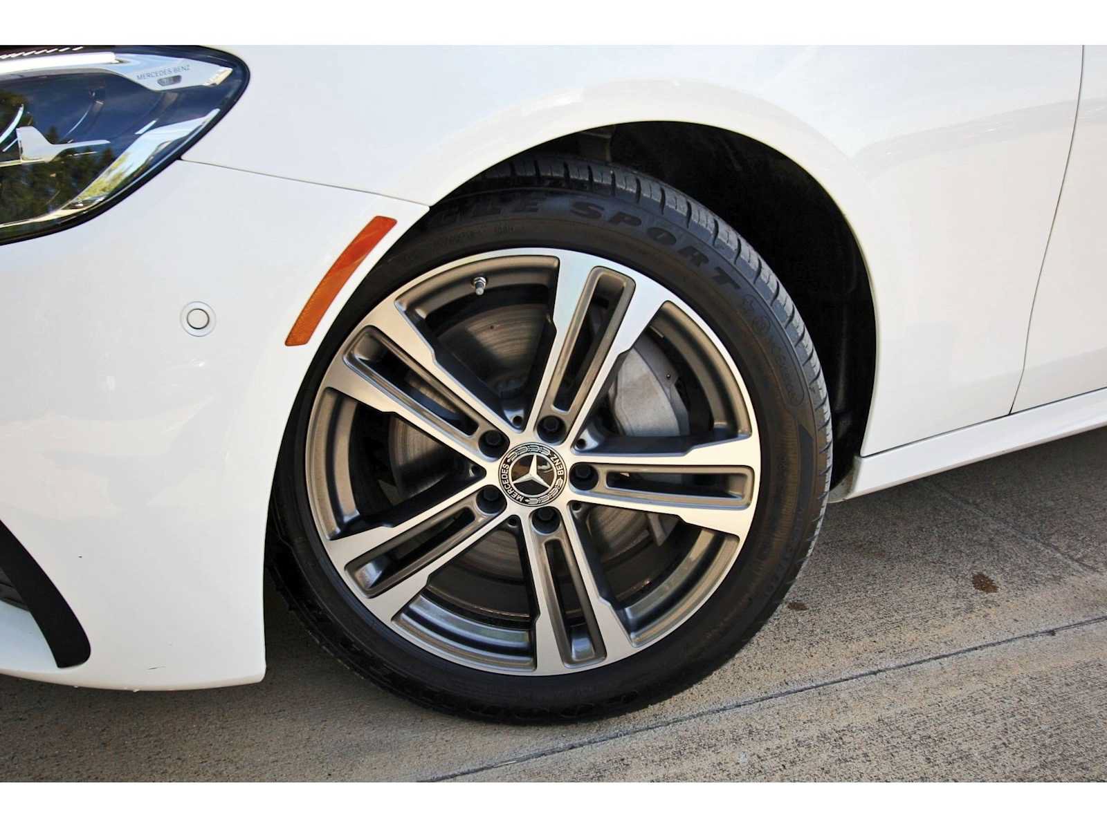 Used 2023 Mercedes-Benz E 350 4MATIC Sedan w/ Premium Package image 28