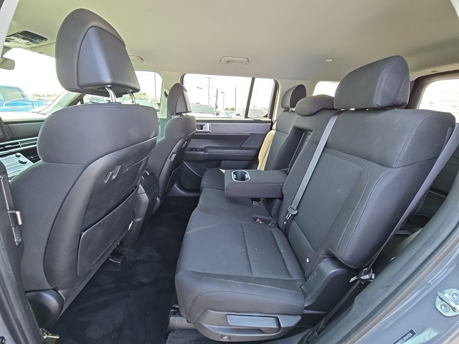Used 2024 Hyundai Santa Fe SE AWD/4WD image 29