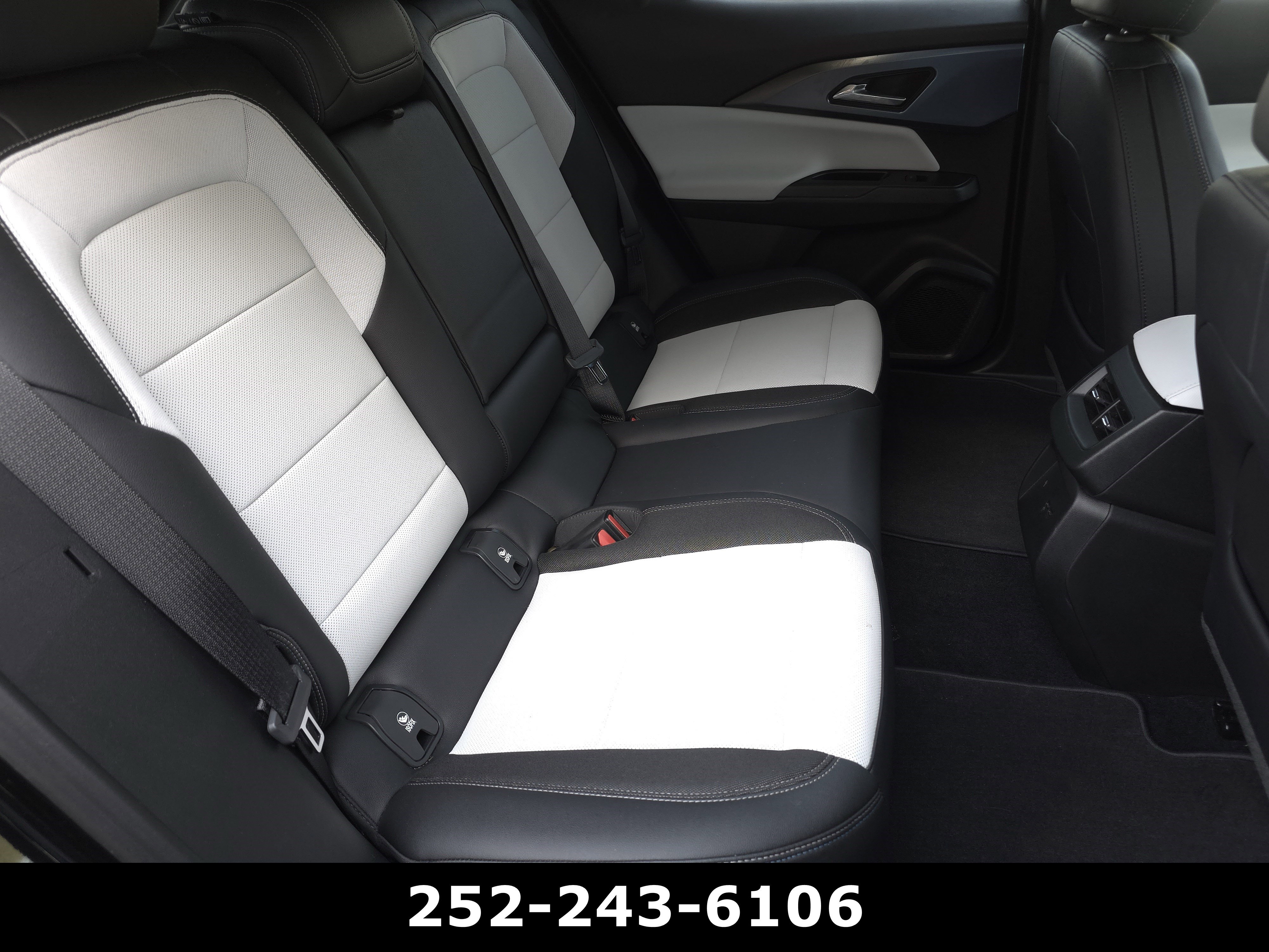 Used 2025 Chevrolet Equinox EV LT image 39