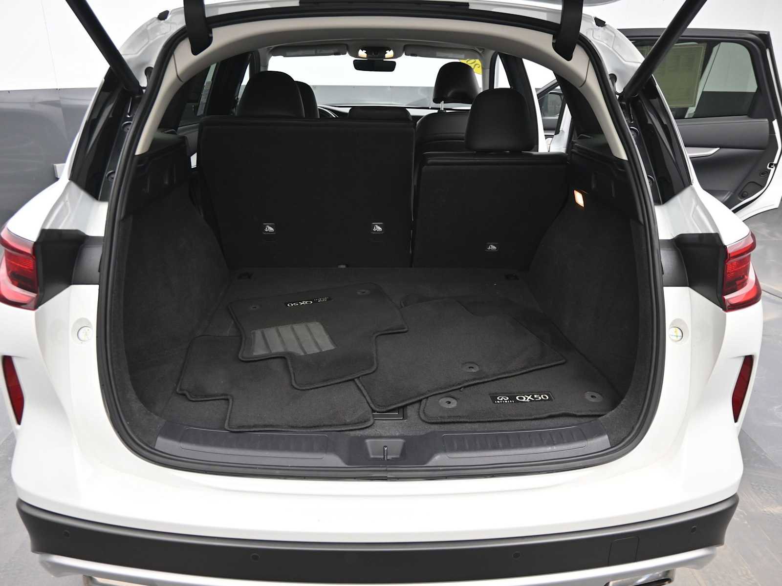 Used 2023 INFINITI QX50 Luxe image 11