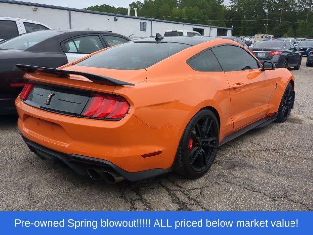 Used 2021 Ford Mustang Shelby GT500 w/ Technology Package RWD image 3