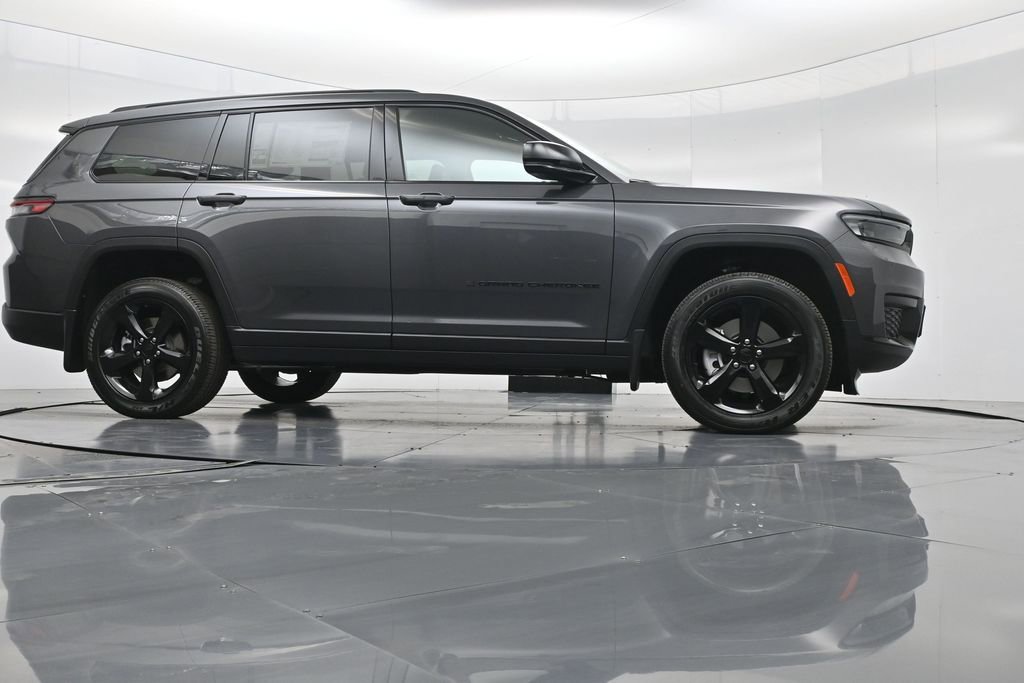 New 2025 Jeep Grand Cherokee L Laredo image 49