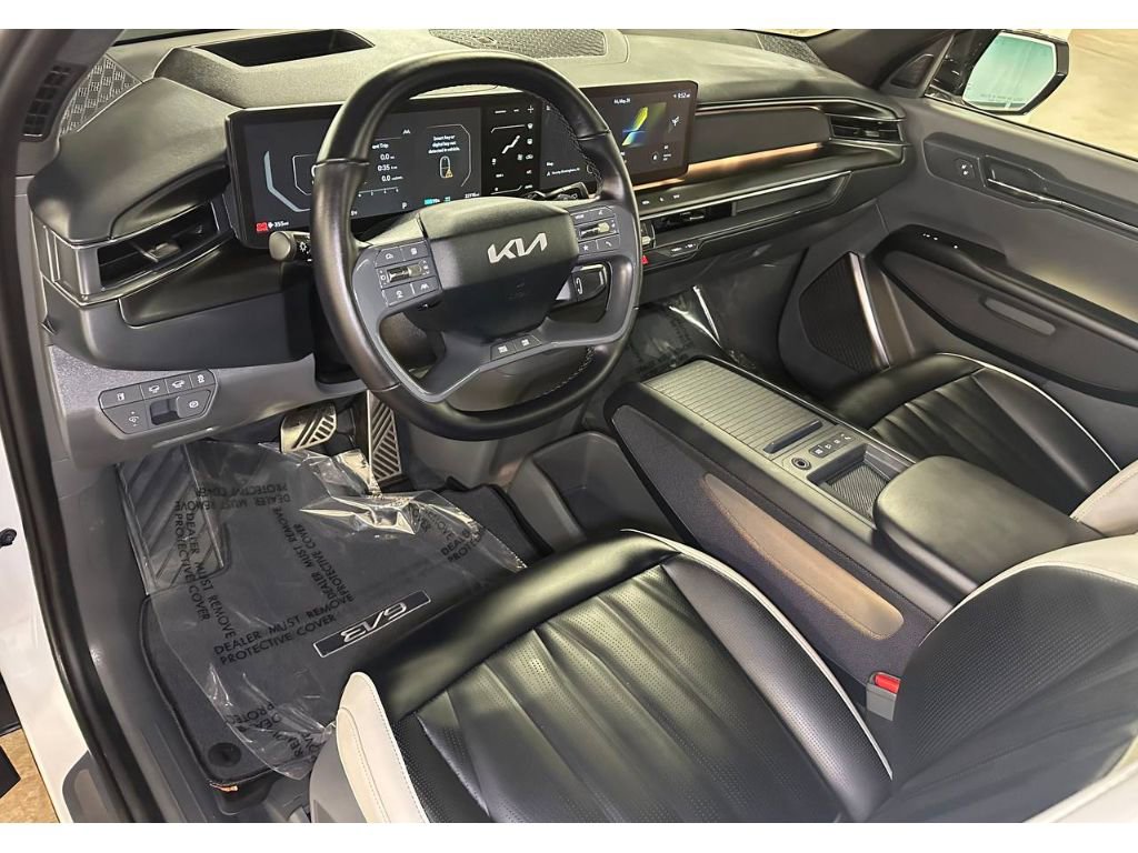 Used 2024 Kia EV9 GT-Line AWD/4WD image 19