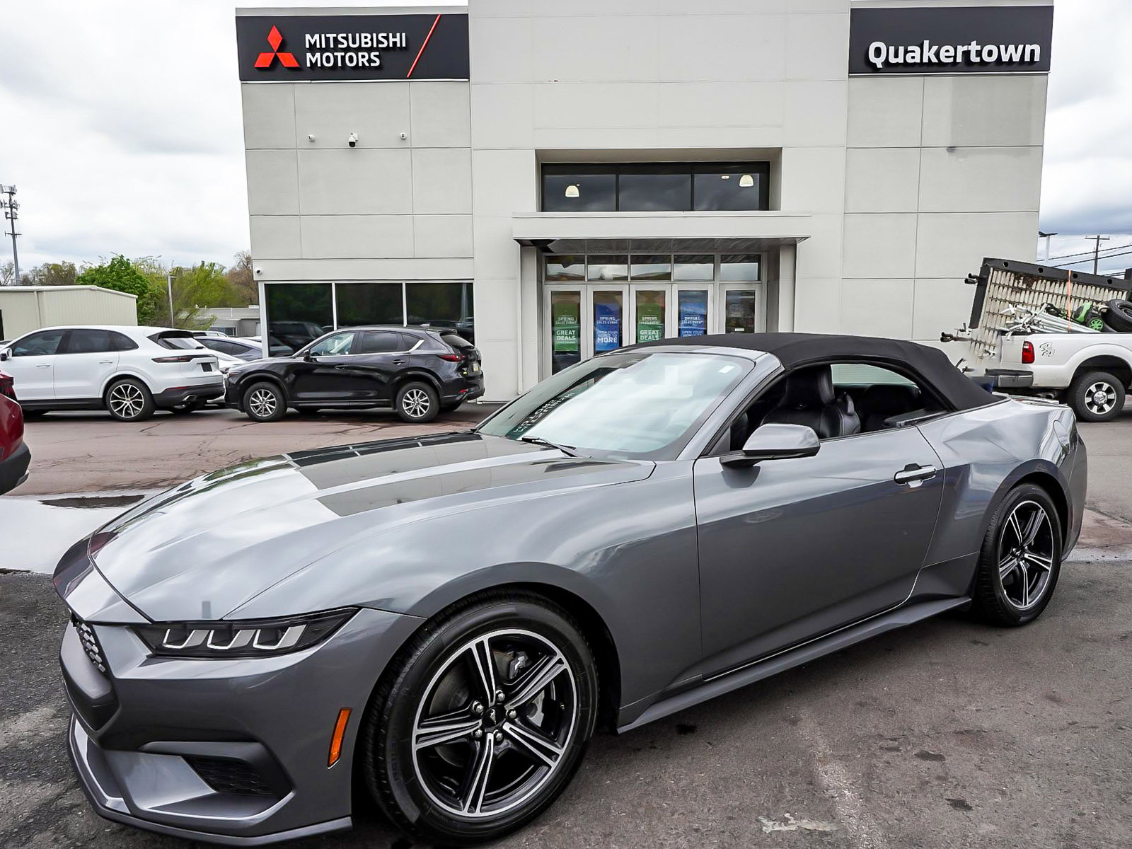 Used 2025 Ford Mustang Premium RWD image 2