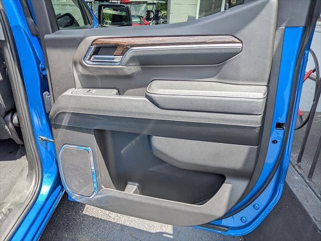 Used 2024 GMC Sierra 1500 Elevation AWD/4WD image 17