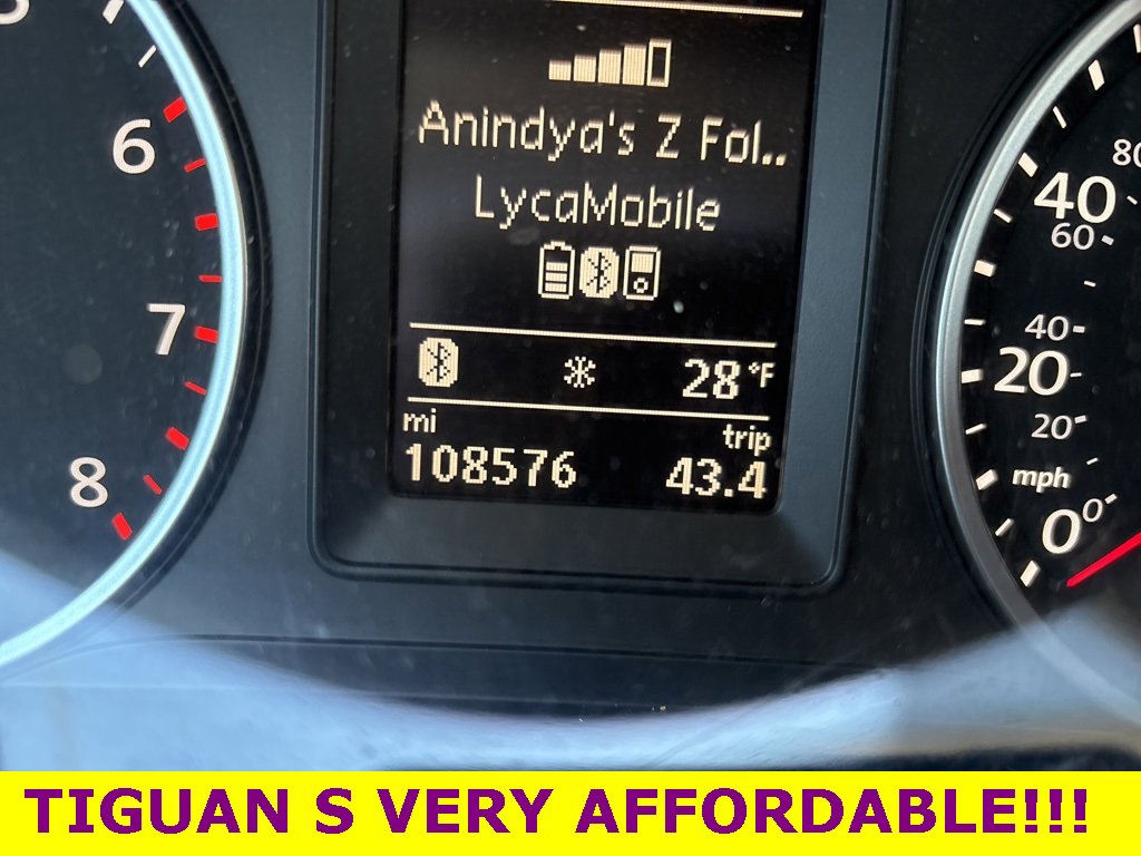 Used 2015 Volkswagen Tiguan S image 11