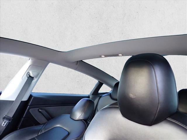 Used 2018 Tesla Model 3 Long Range image 12